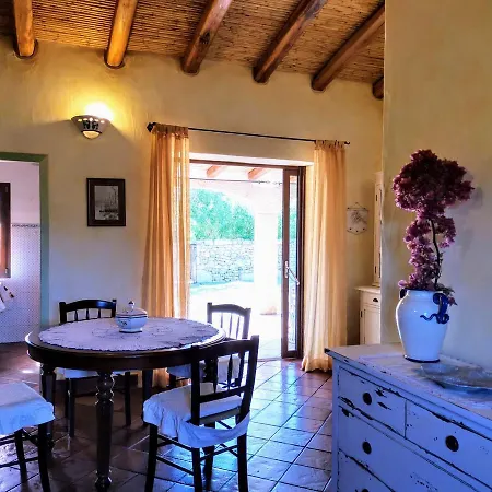 La Quercia - Capriccioli Holiday home *